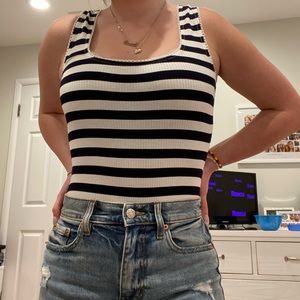 Navy and white striped, scoop neck, eyelet trim, bodysuit💙🤍